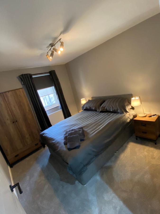 Town Centre 3 Bed Luxury * Wick (Highlands)